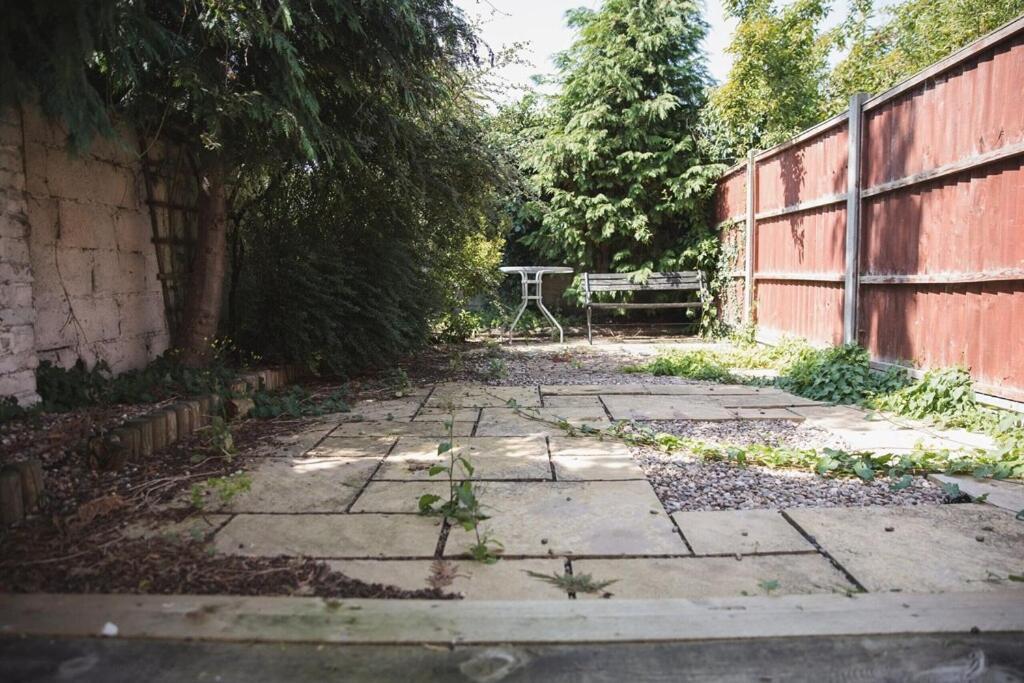 Riverside Park House Villa Leicester Ngoại thất bức ảnh
